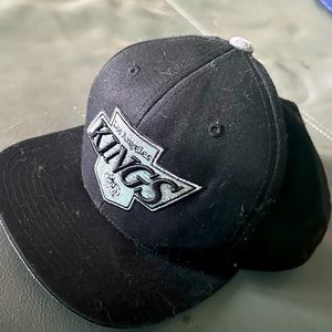 LA Kings fitted hat by Mitchell and ness